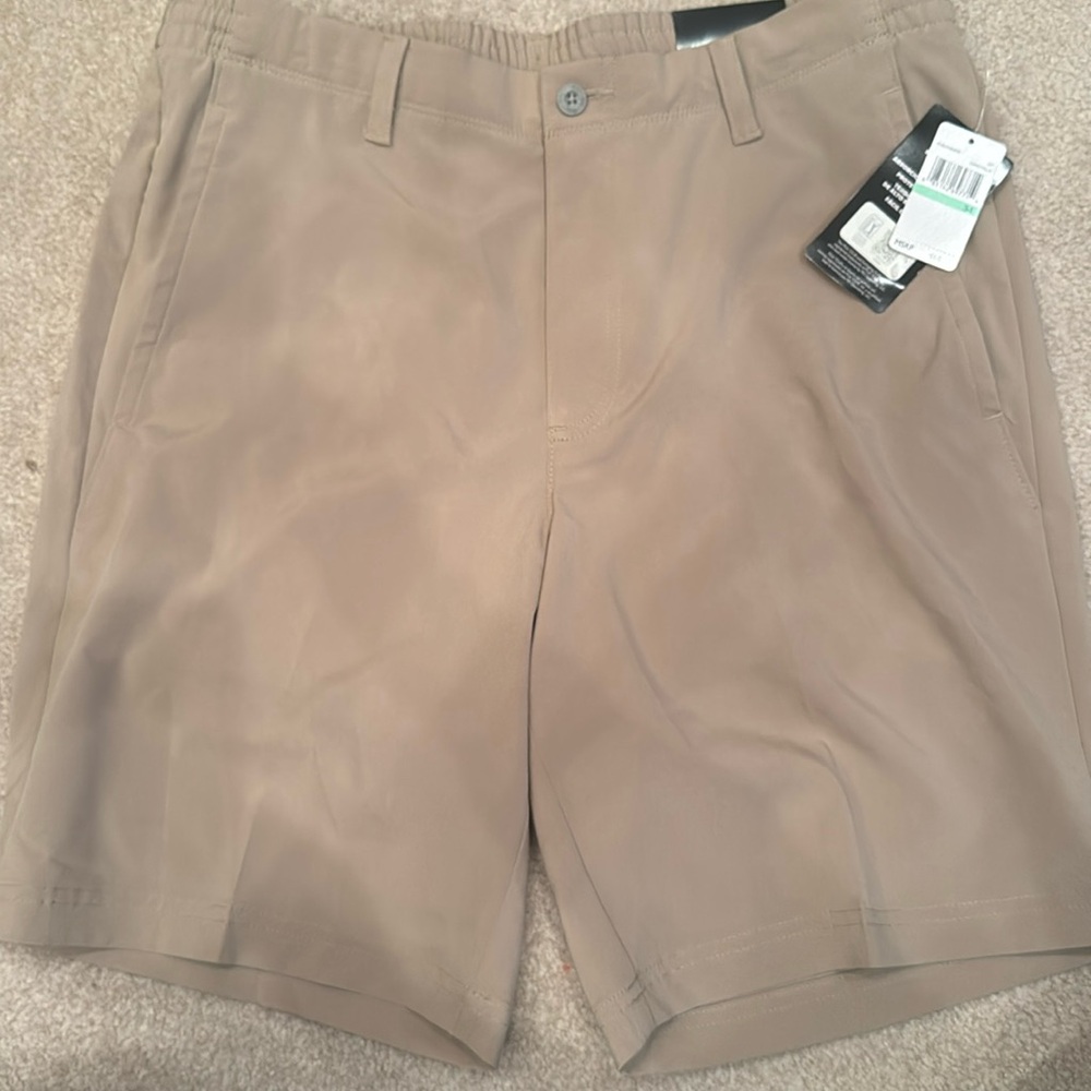 PGA tour men’s golf shorts